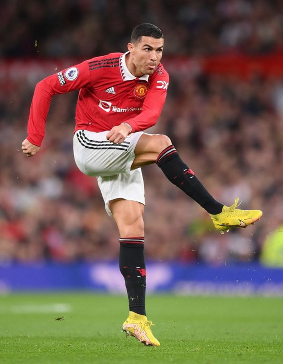 C罗连续五场比赛得分超过持续失利,FPX不断突破!赛场气氛高涨的简单介绍-九游会娱乐平台